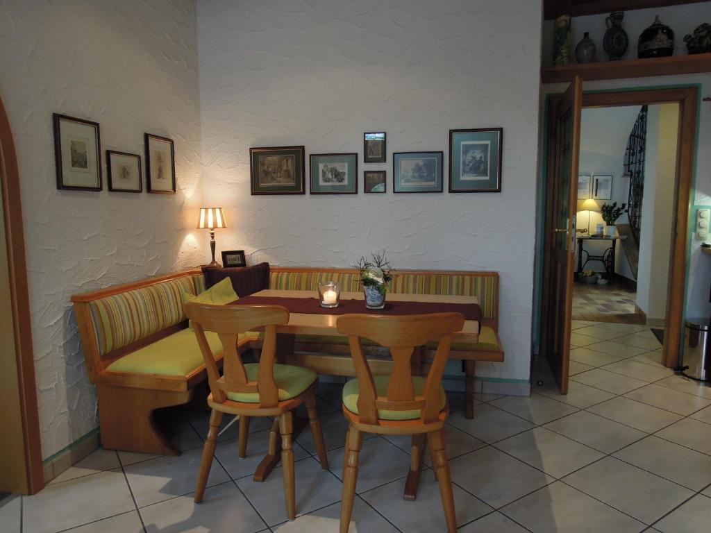 Weingut Clemens Hotell Ellenz-Poltersdorf Exteriör bild